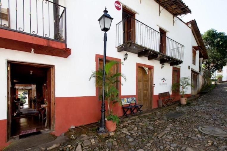 Hotel De Cervantes San Sebastian del Oeste Luaran gambar