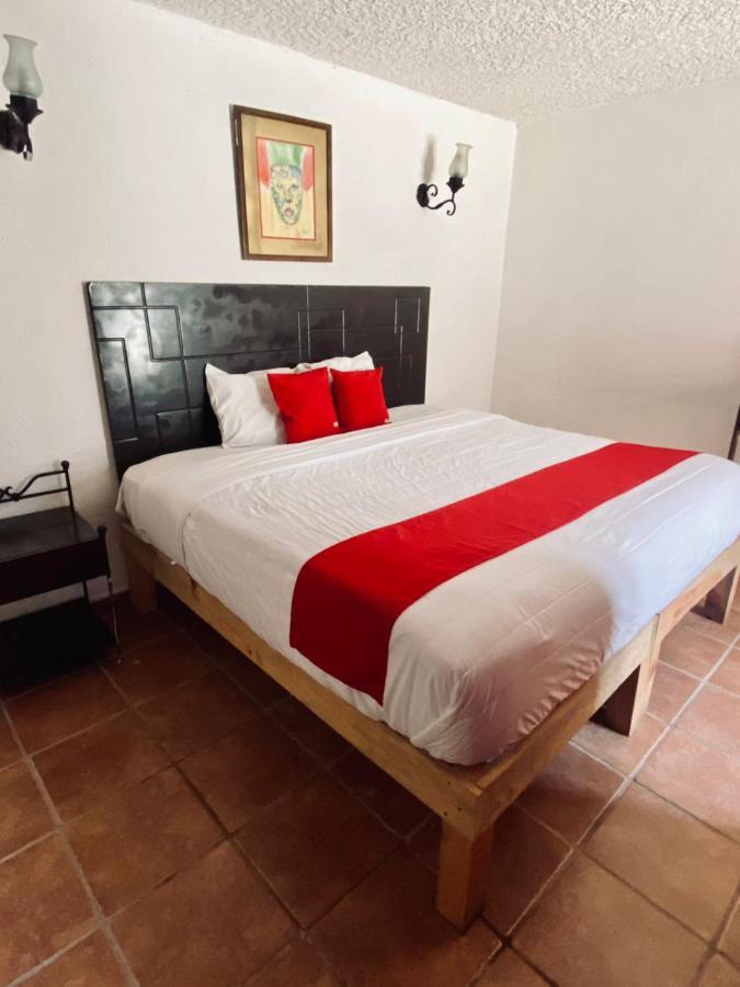 Hotel De Cervantes San Sebastian del Oeste Luaran gambar