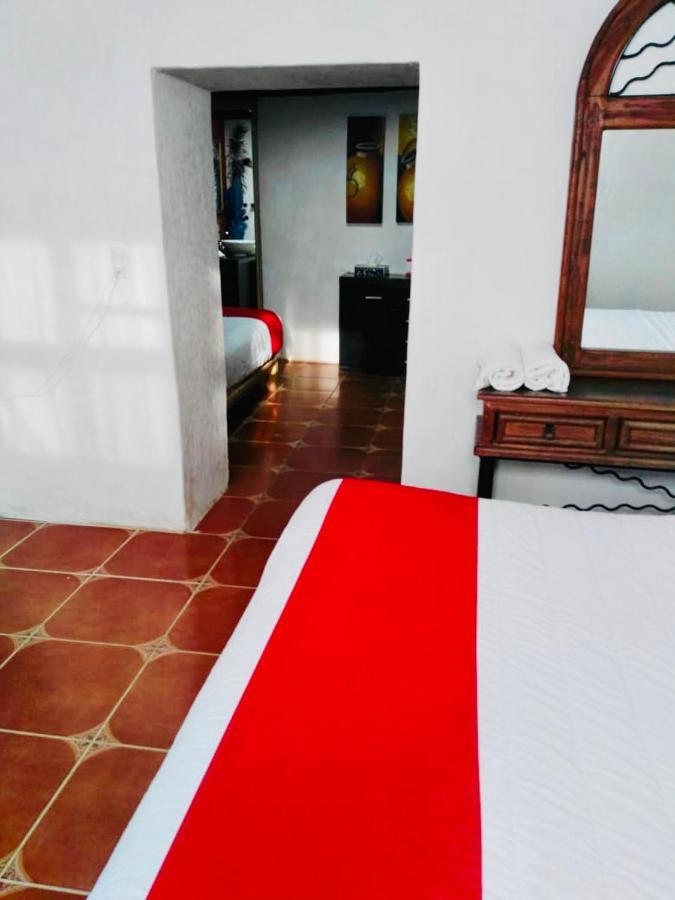 Hotel De Cervantes San Sebastian del Oeste Luaran gambar