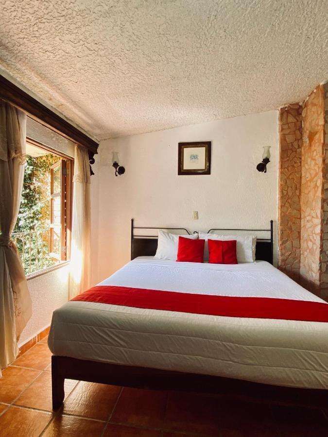 Hotel De Cervantes San Sebastian del Oeste Luaran gambar